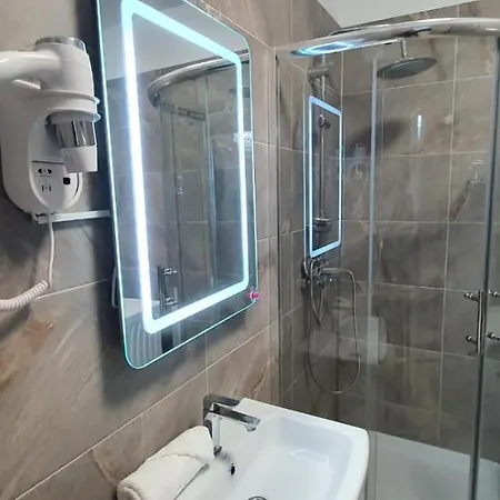 Apartment Alezzi *