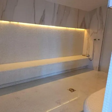 Alezzi Apartment